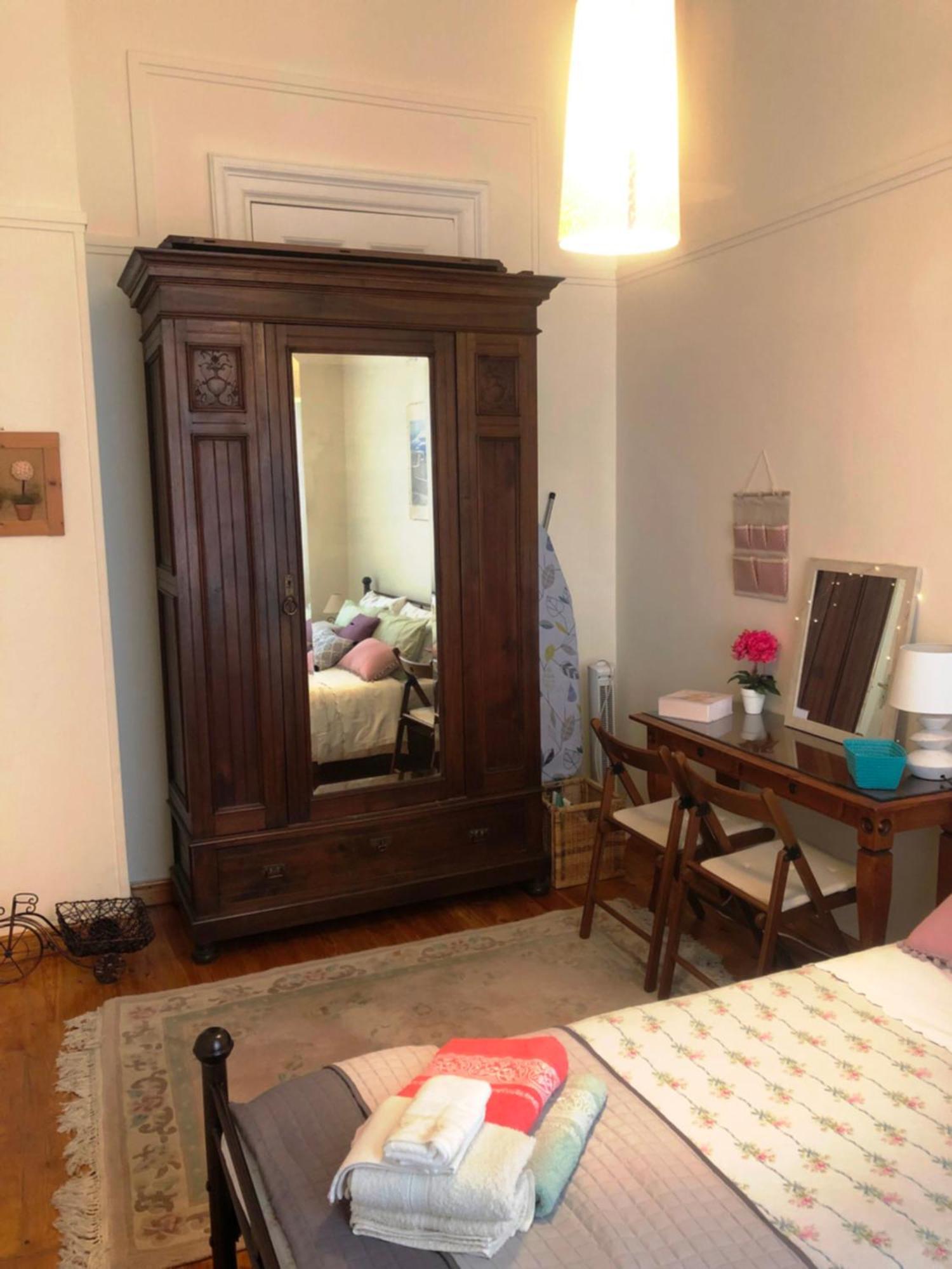 80 m2, 3 yatak odalı, 1 banyolu , Eksarhia bölgesinde Atina Dış mekan fotoğraf